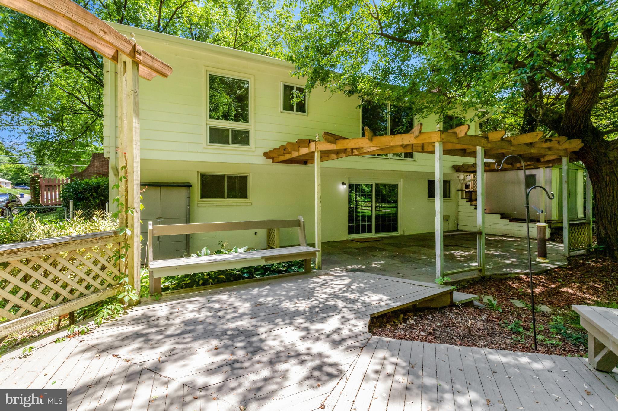 CANTERBURY WOODS - Residential