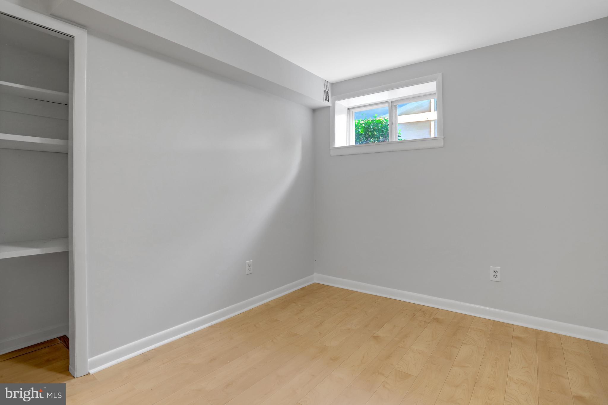 CANTERBURY WOODS - Residential