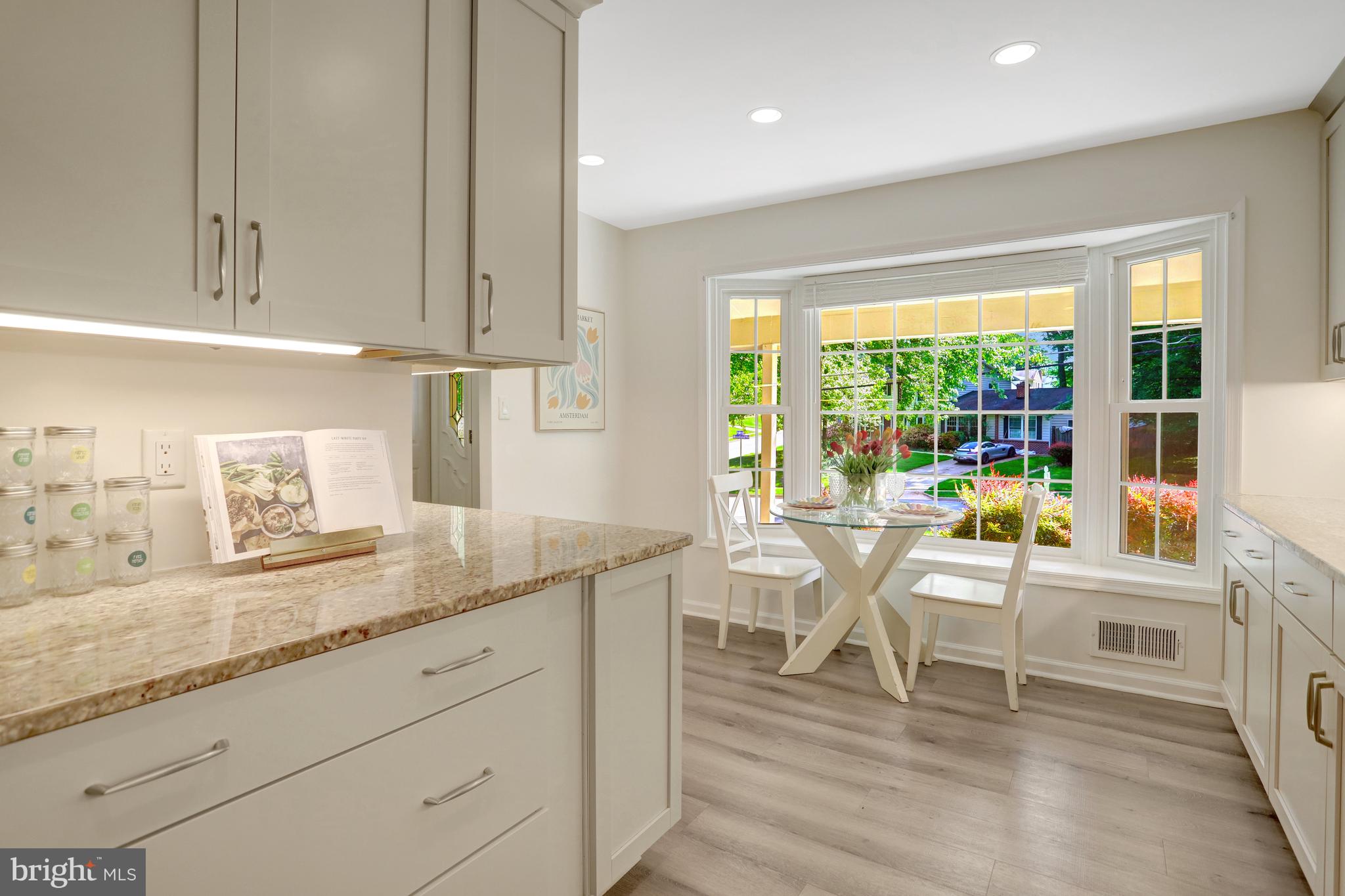 CANTERBURY WOODS - Residential