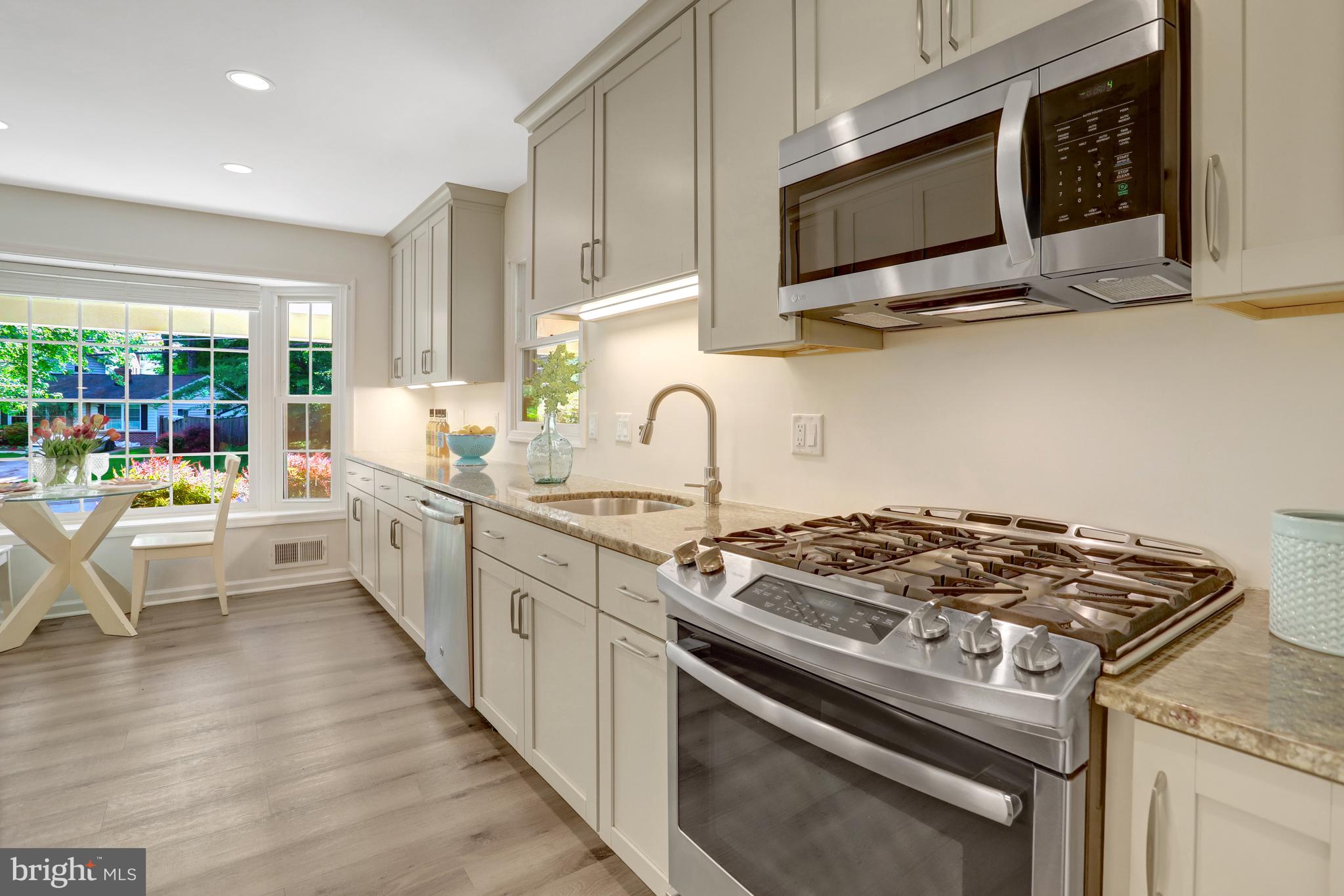 CANTERBURY WOODS - Residential