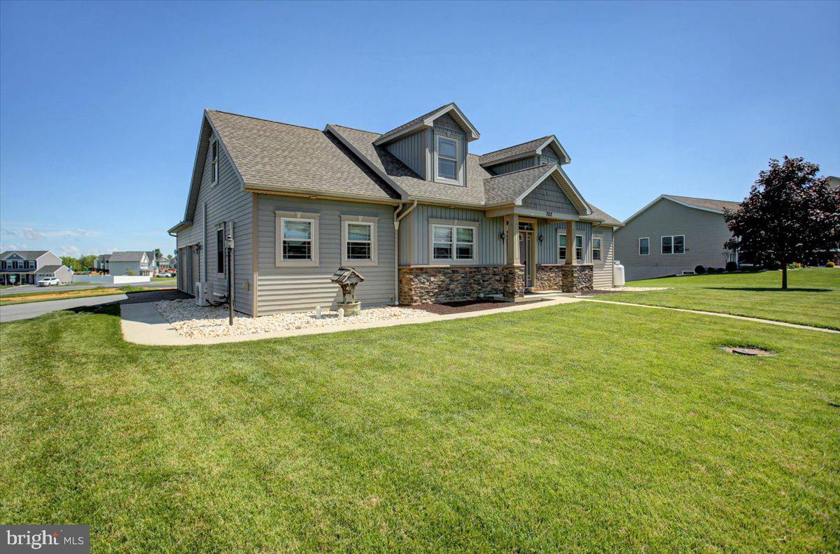 702 SOUTHWOOD DRIVE