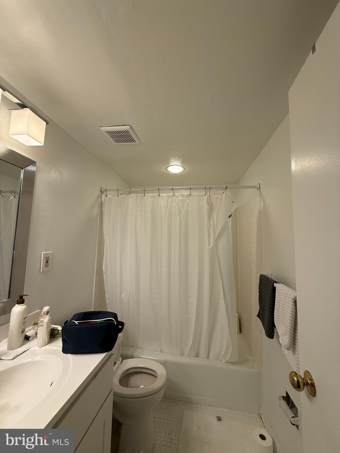 VILLAGES OF HOMELAND - Residential