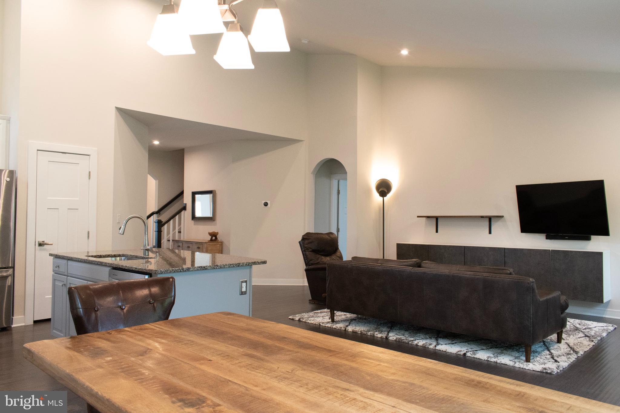 BROOKSIDE - Residential