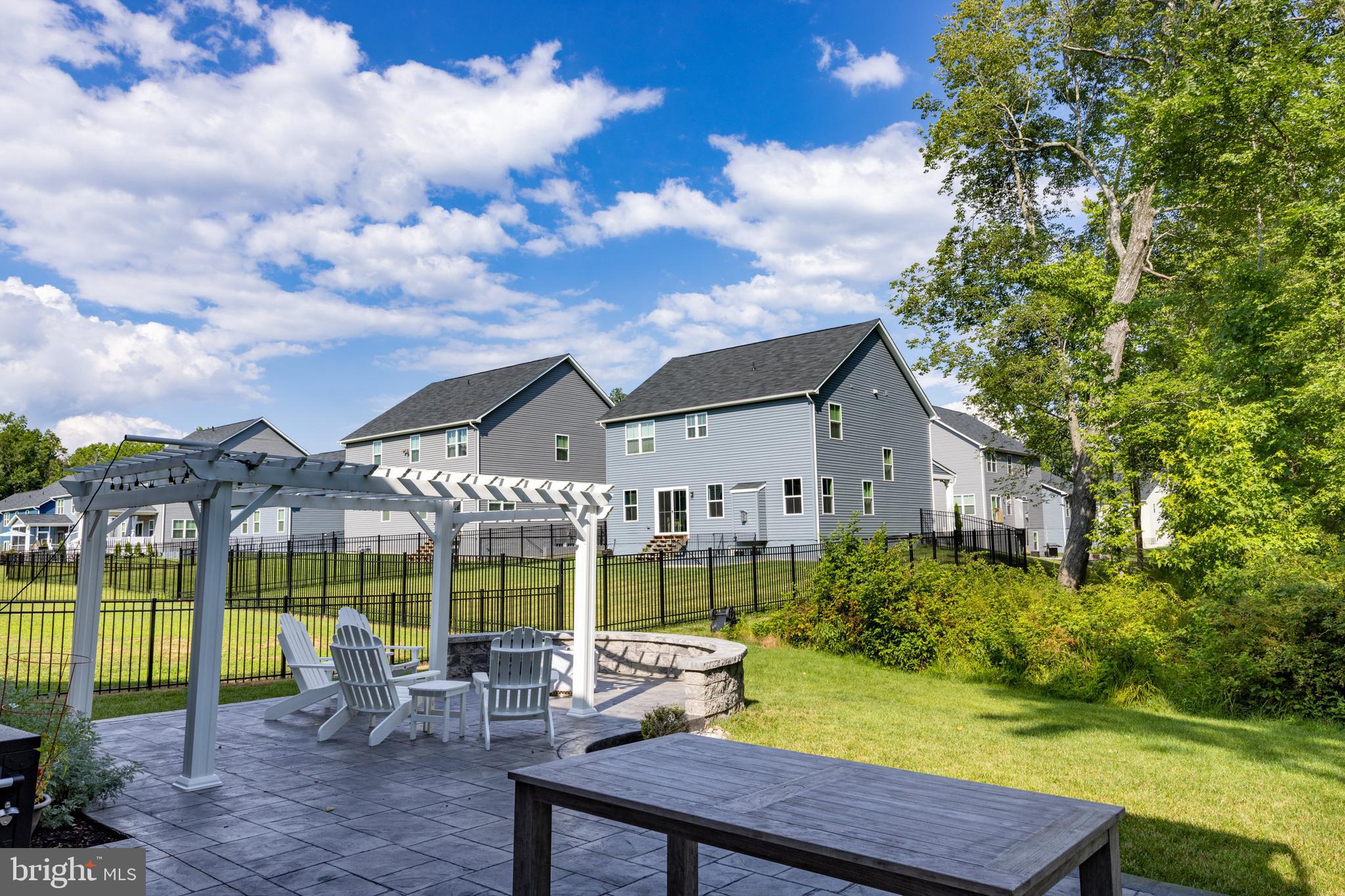 BROOKSIDE - Residential