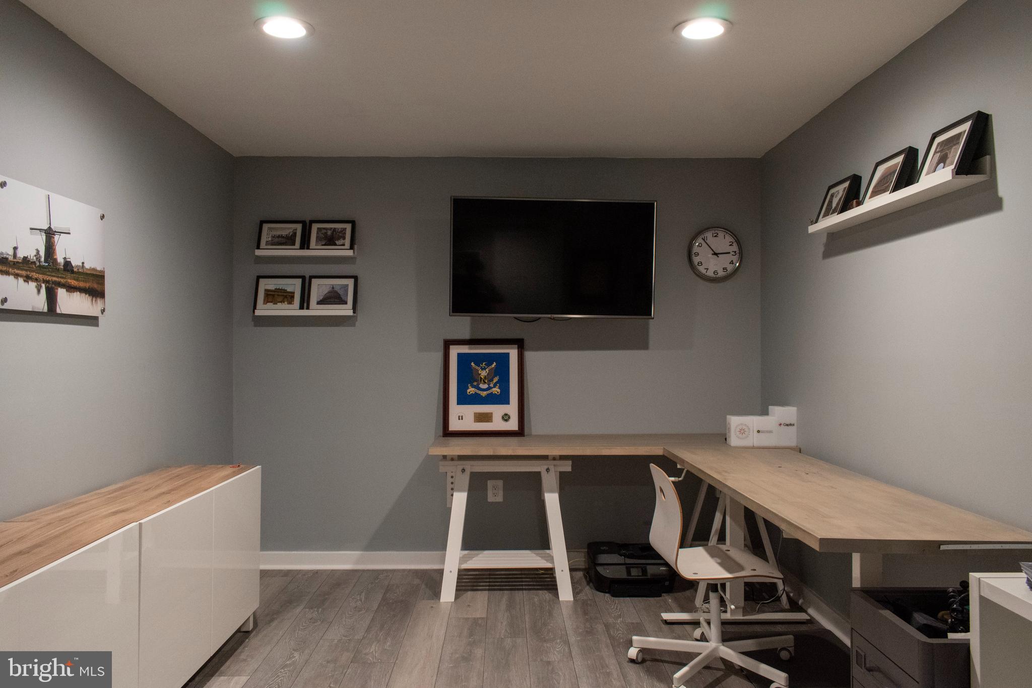 BROOKSIDE - Residential