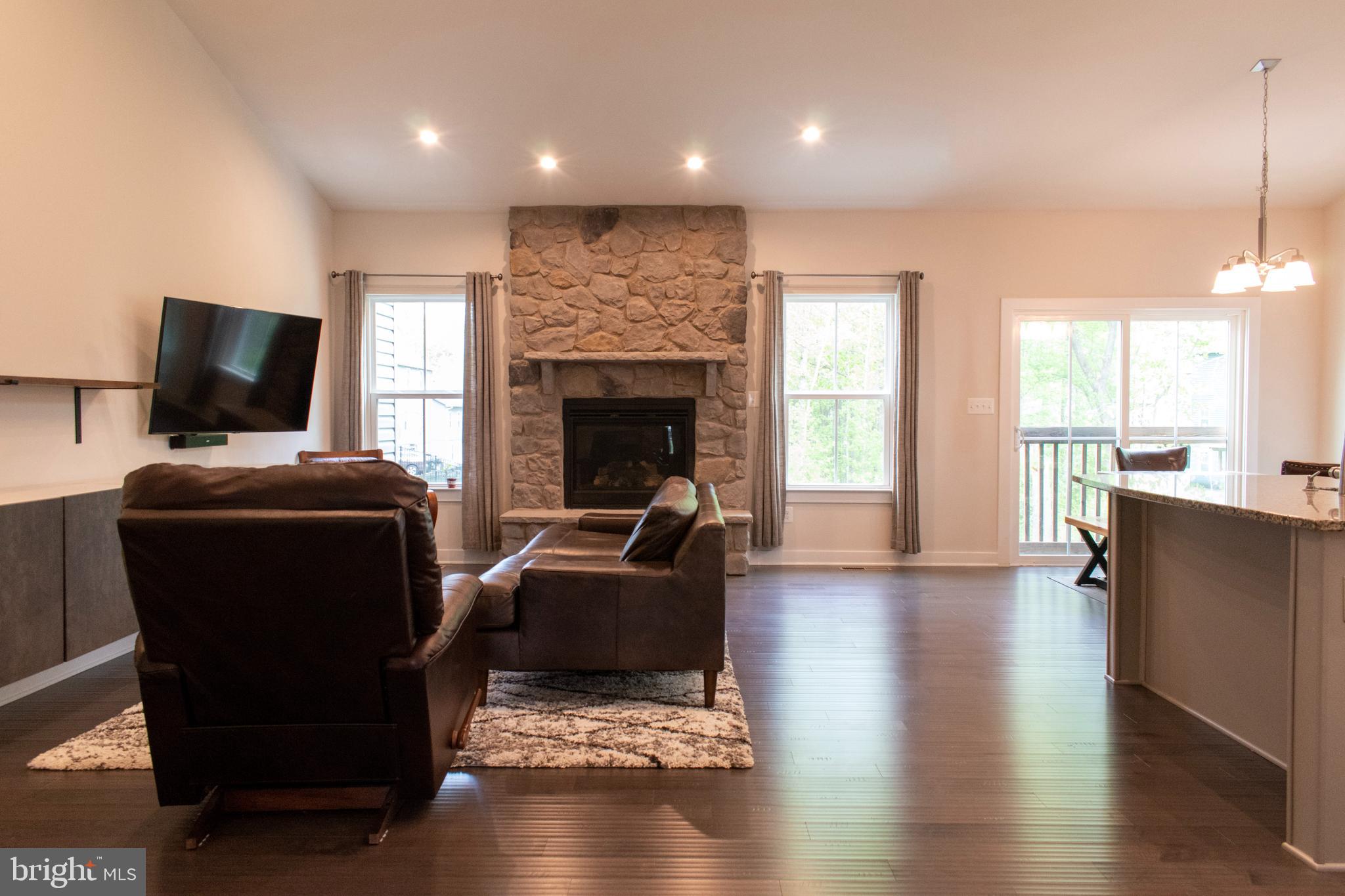 BROOKSIDE - Residential