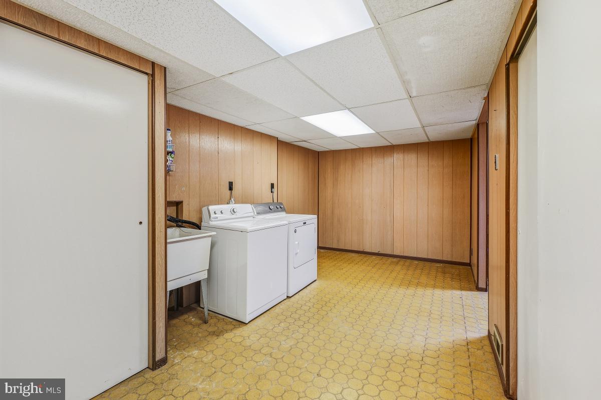 STEDWICK TOWNHOUSES - Residential