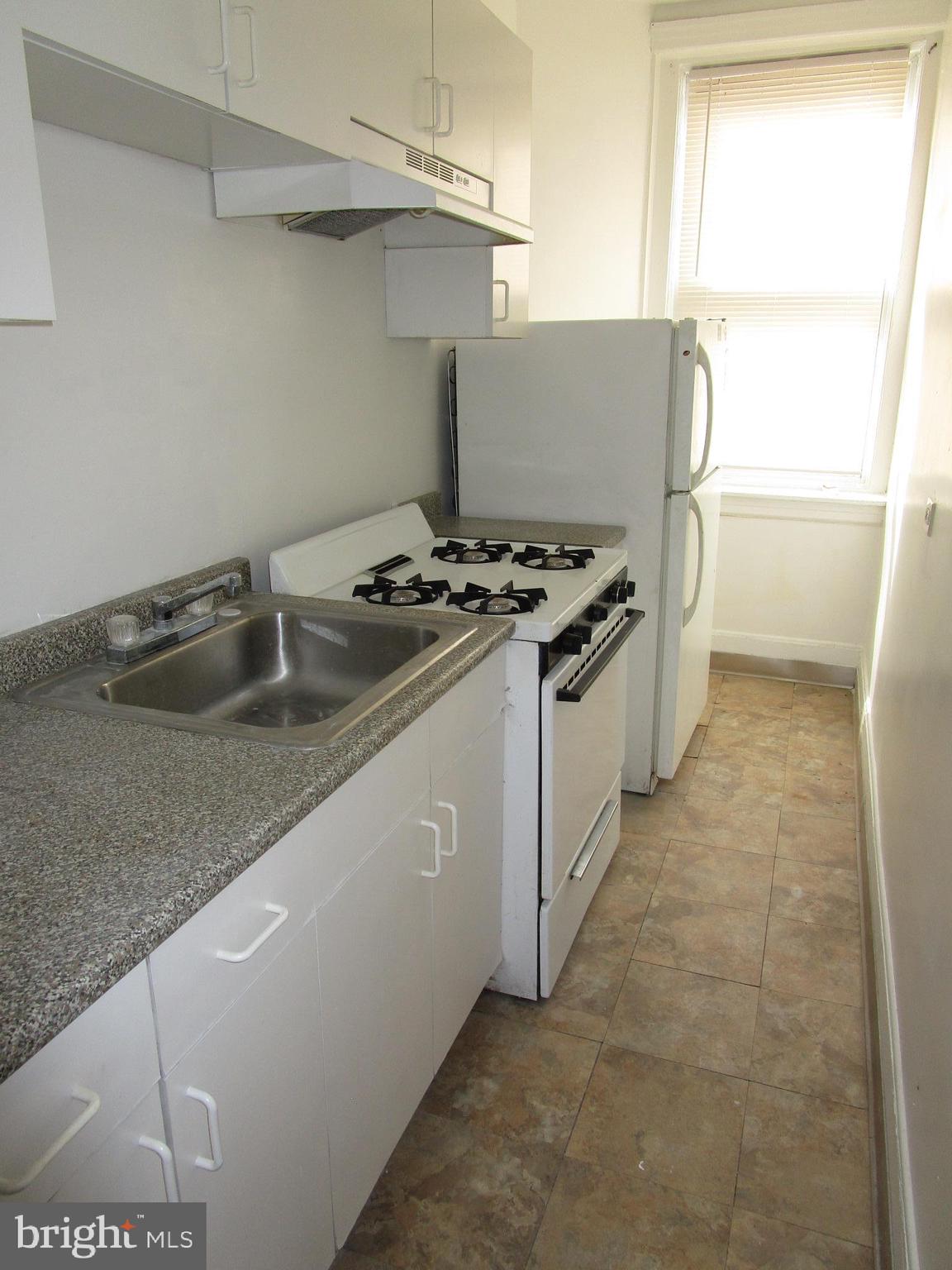 PHILADELPHIA (WEST) - Residential Lease