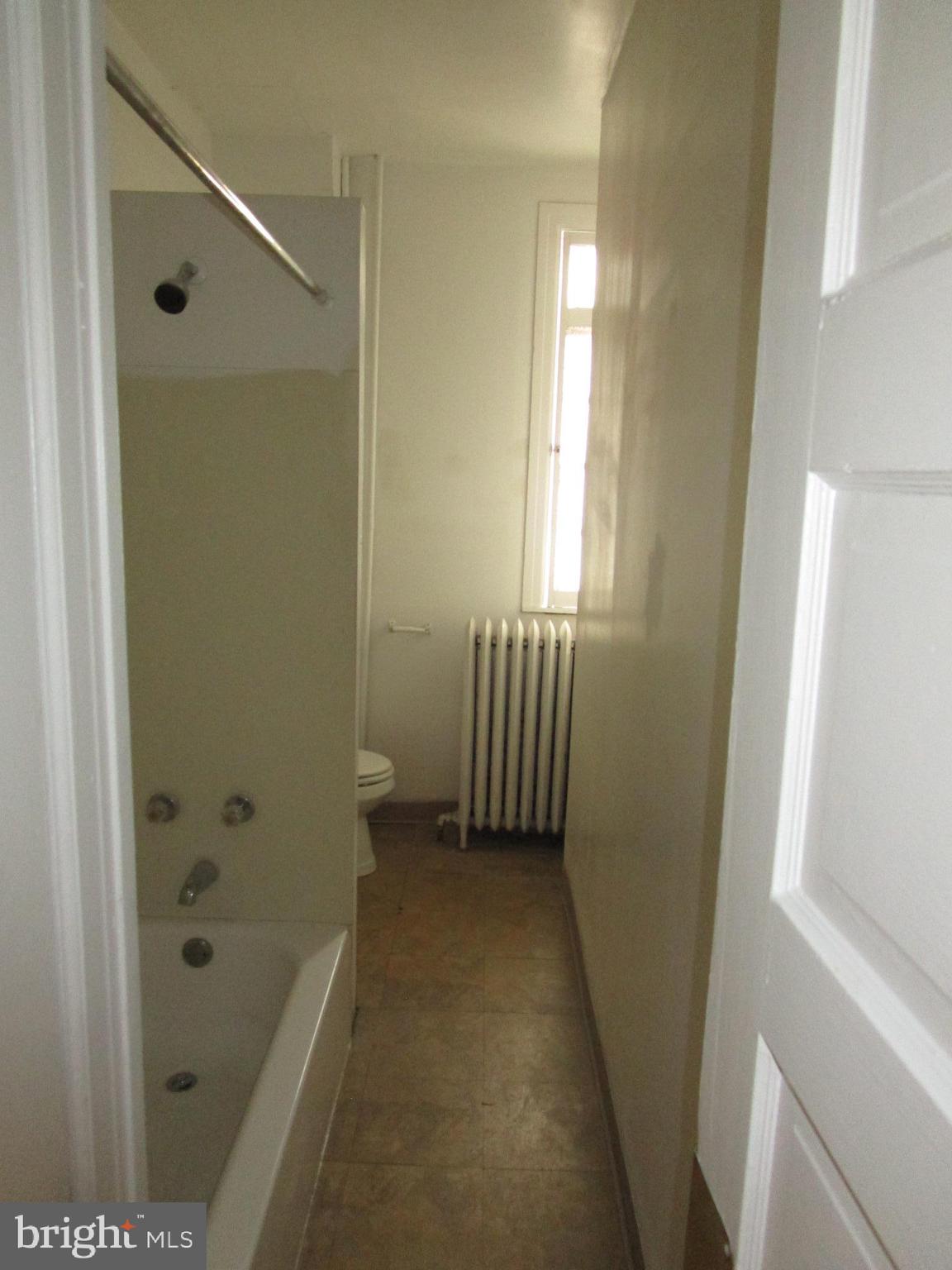PHILADELPHIA (WEST) - Residential Lease