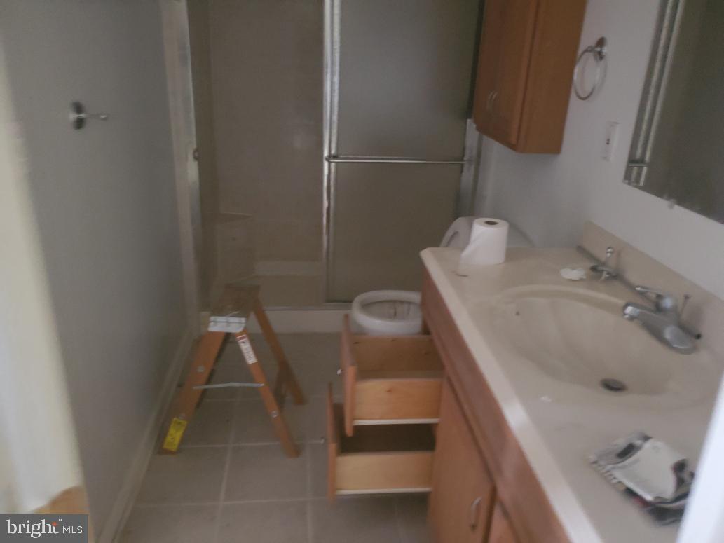 BEAU MONDE ESTATES - Residential