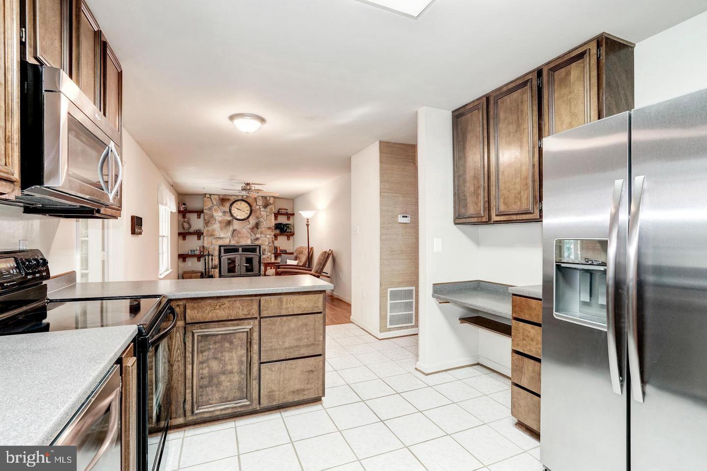 TREESIDE - Residential Lease