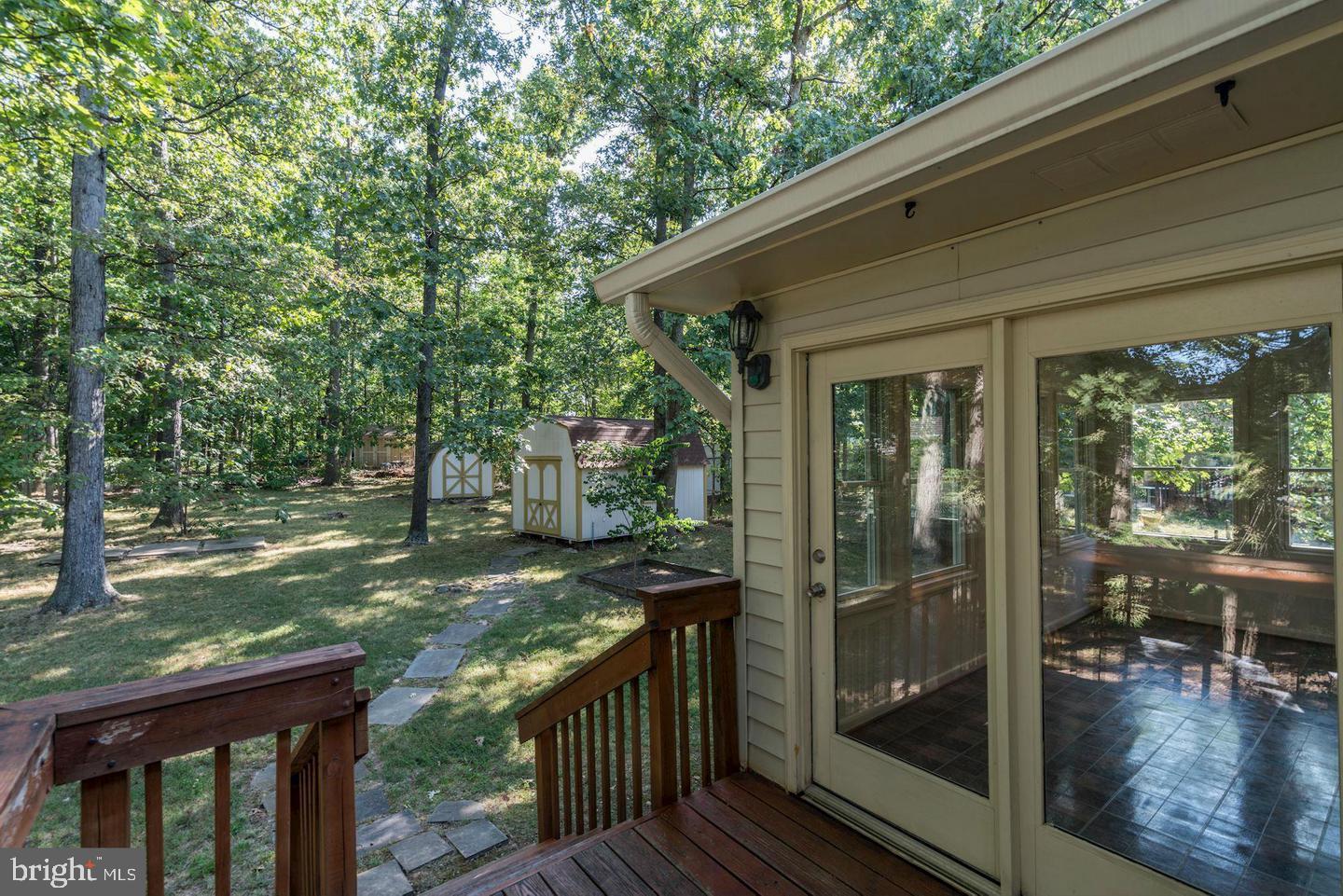 TREESIDE - Residential Lease