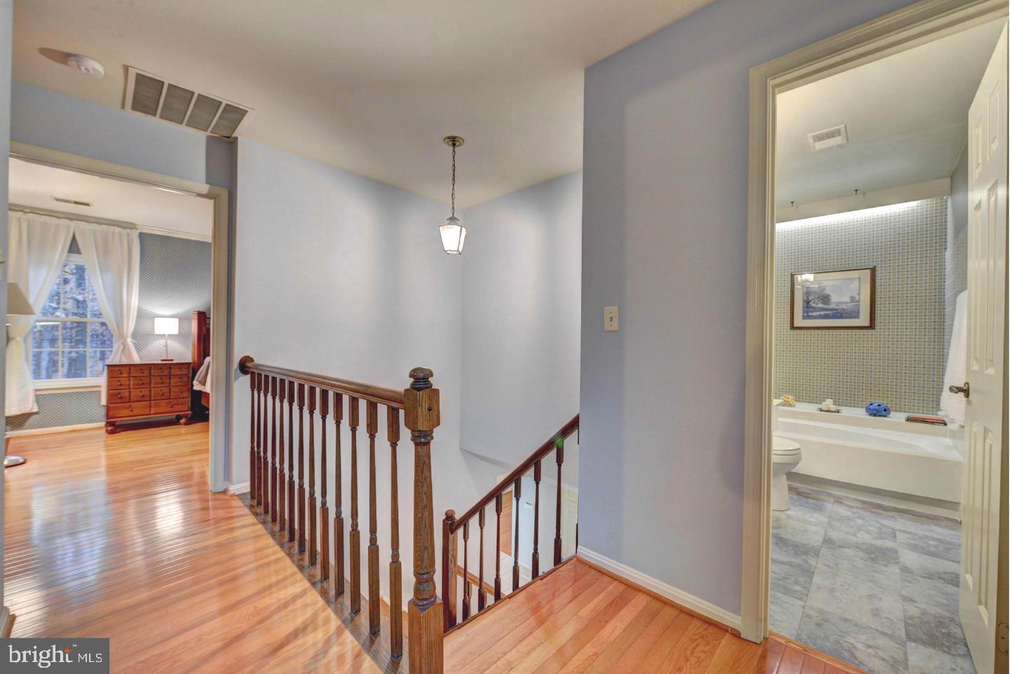 TREESIDE - Residential Lease