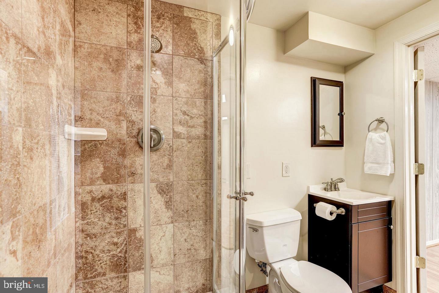 TREESIDE - Residential Lease