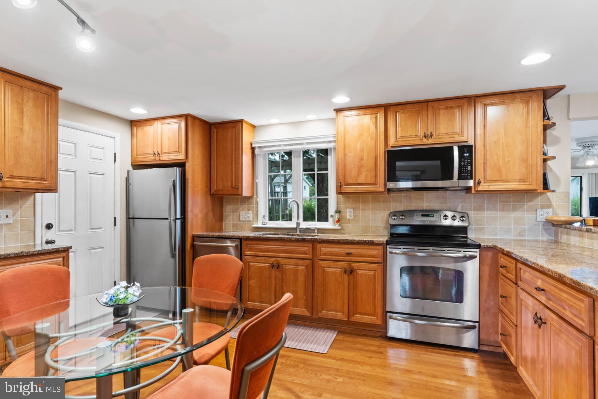 4607 DANBURY ROAD