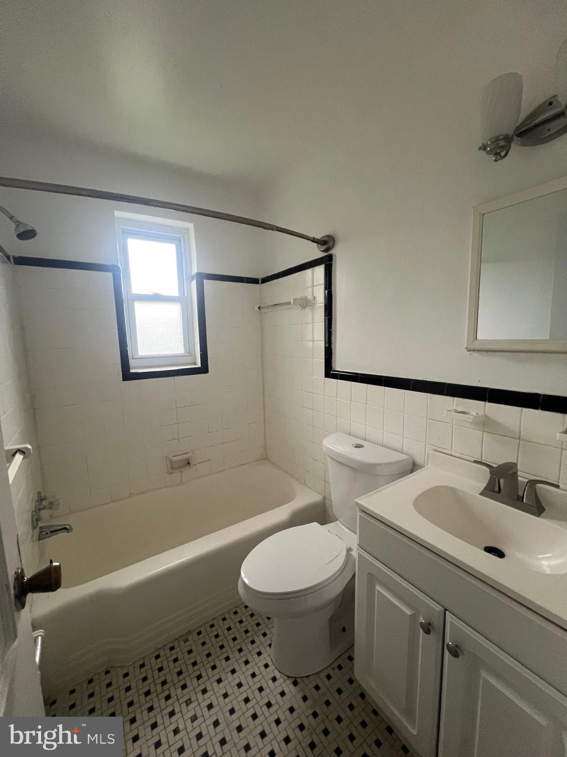CHEVY CHASE CREST - Residential