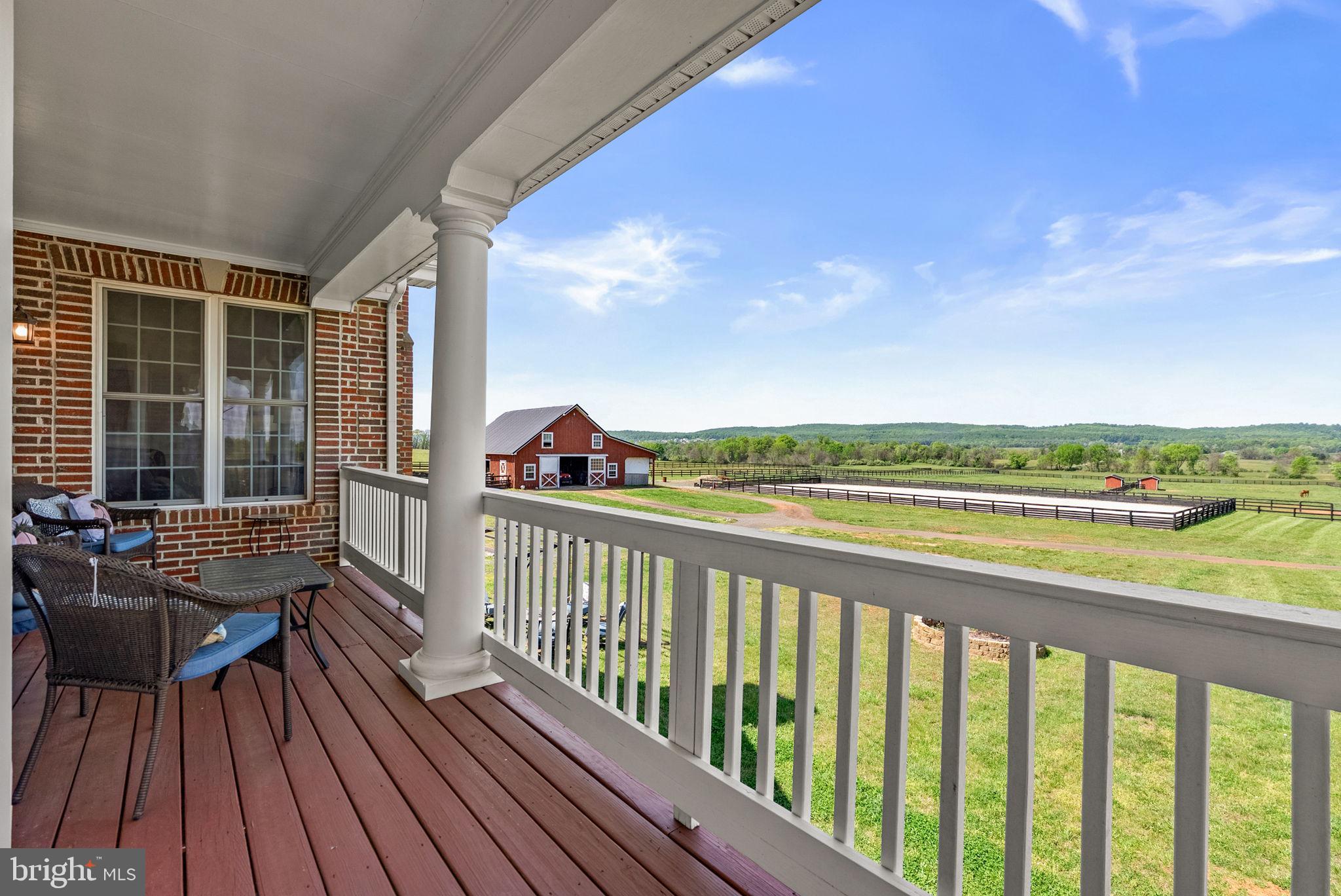 LEE'S CROSSING - Residential