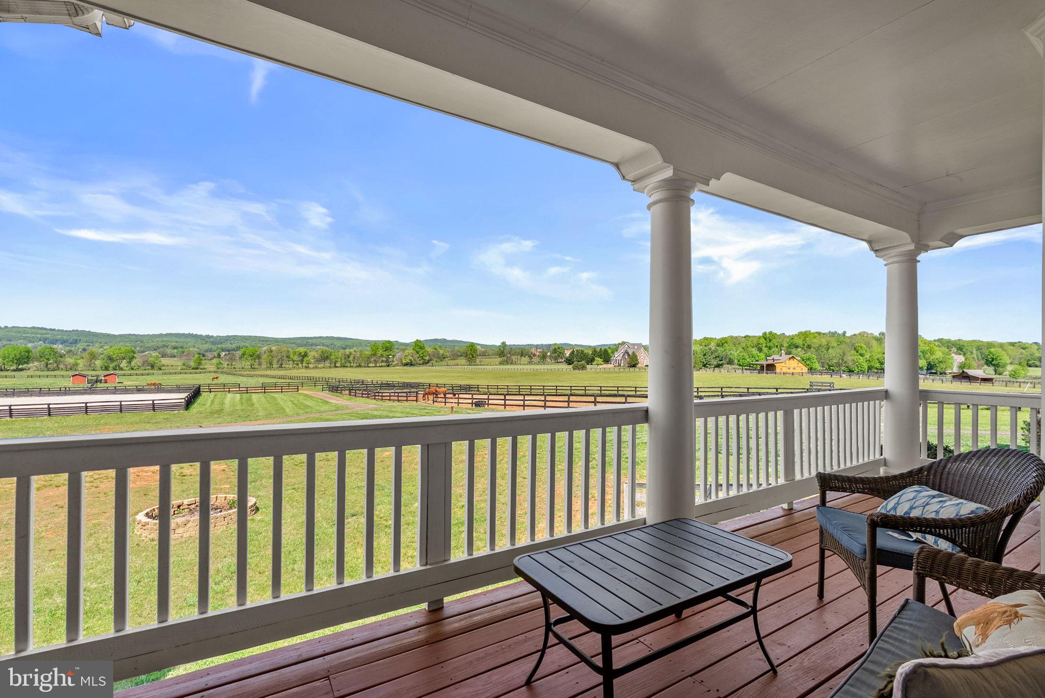 LEE'S CROSSING - Residential