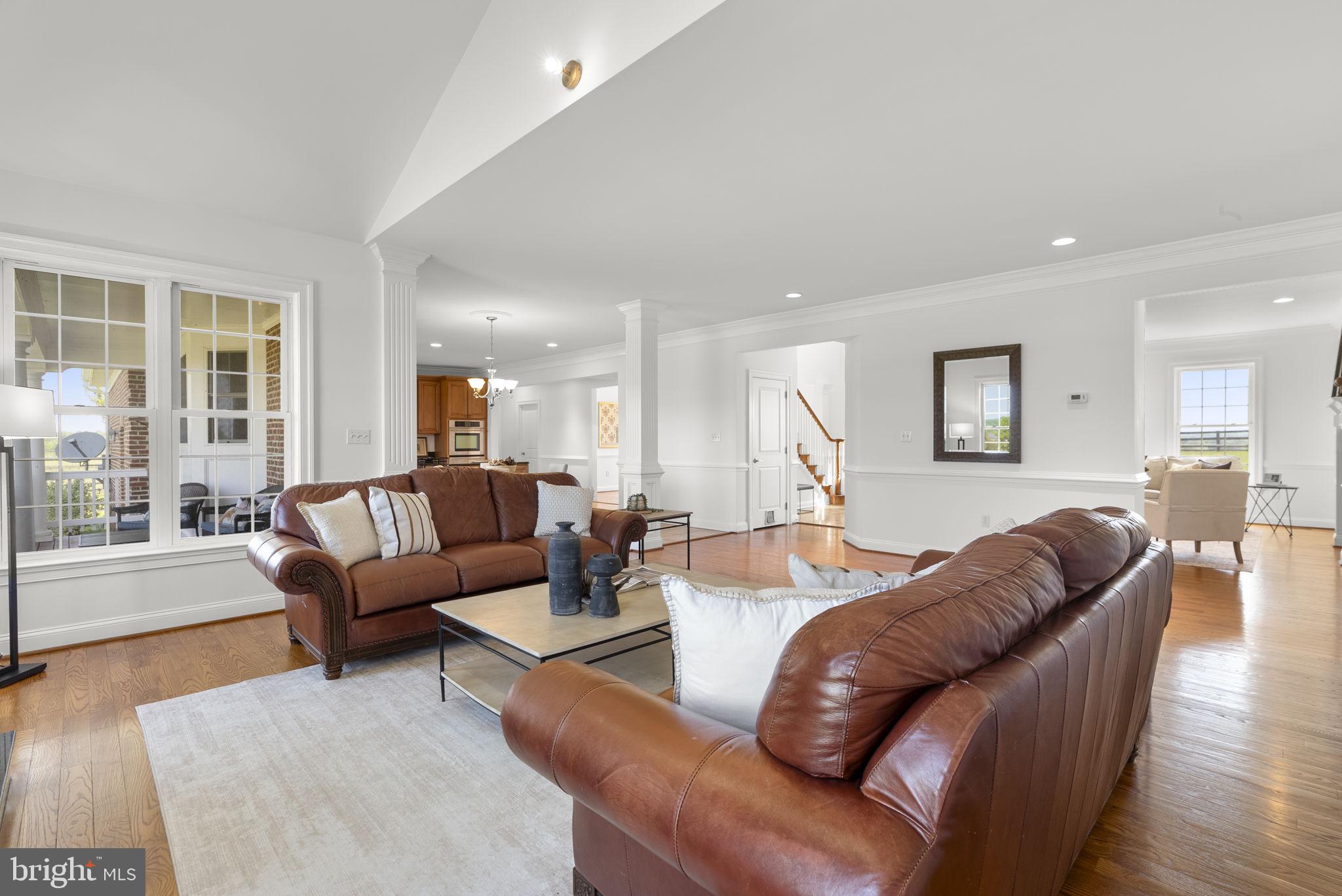 LEE'S CROSSING - Residential