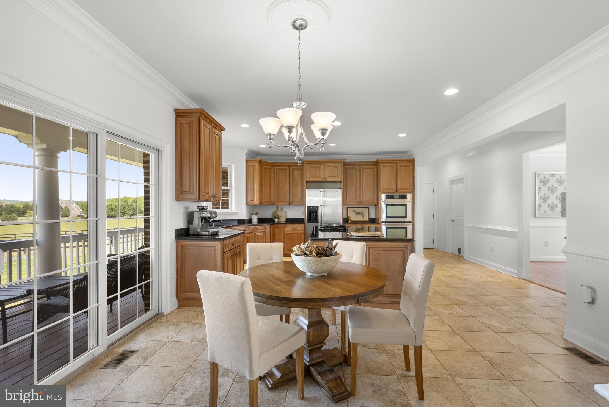 LEE'S CROSSING - Residential