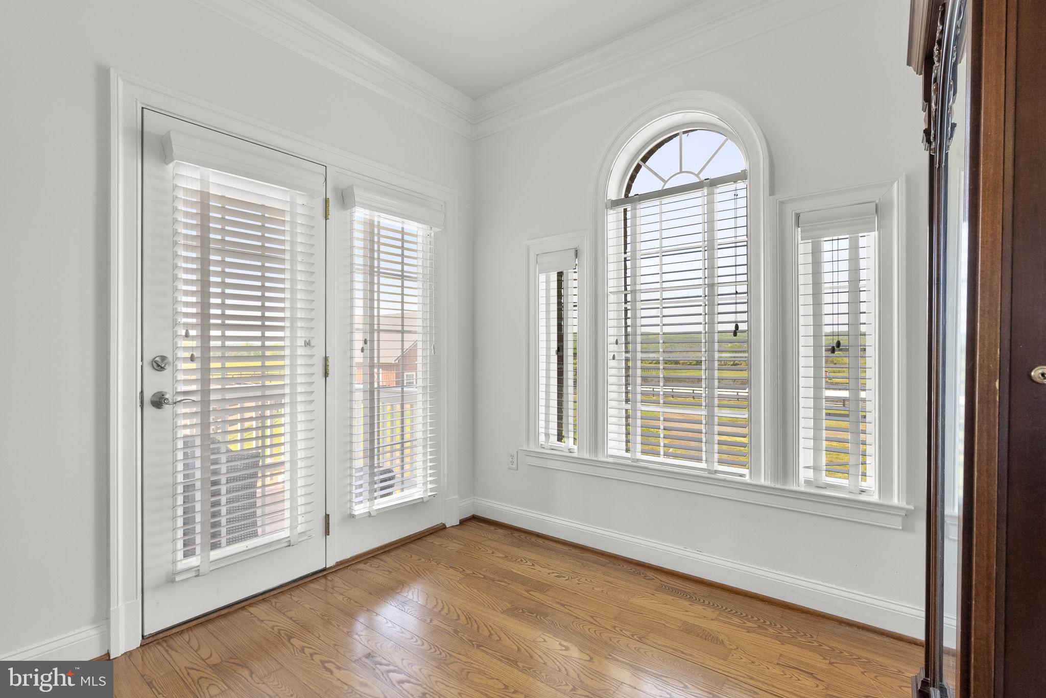 LEE'S CROSSING - Residential