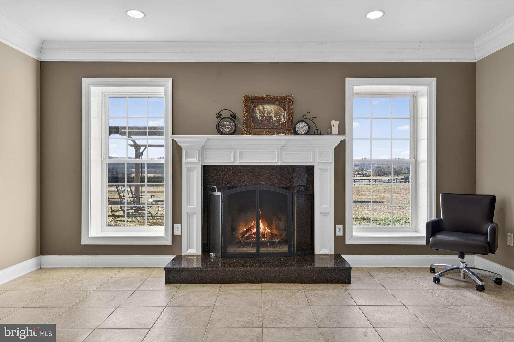 LEE'S CROSSING - Residential