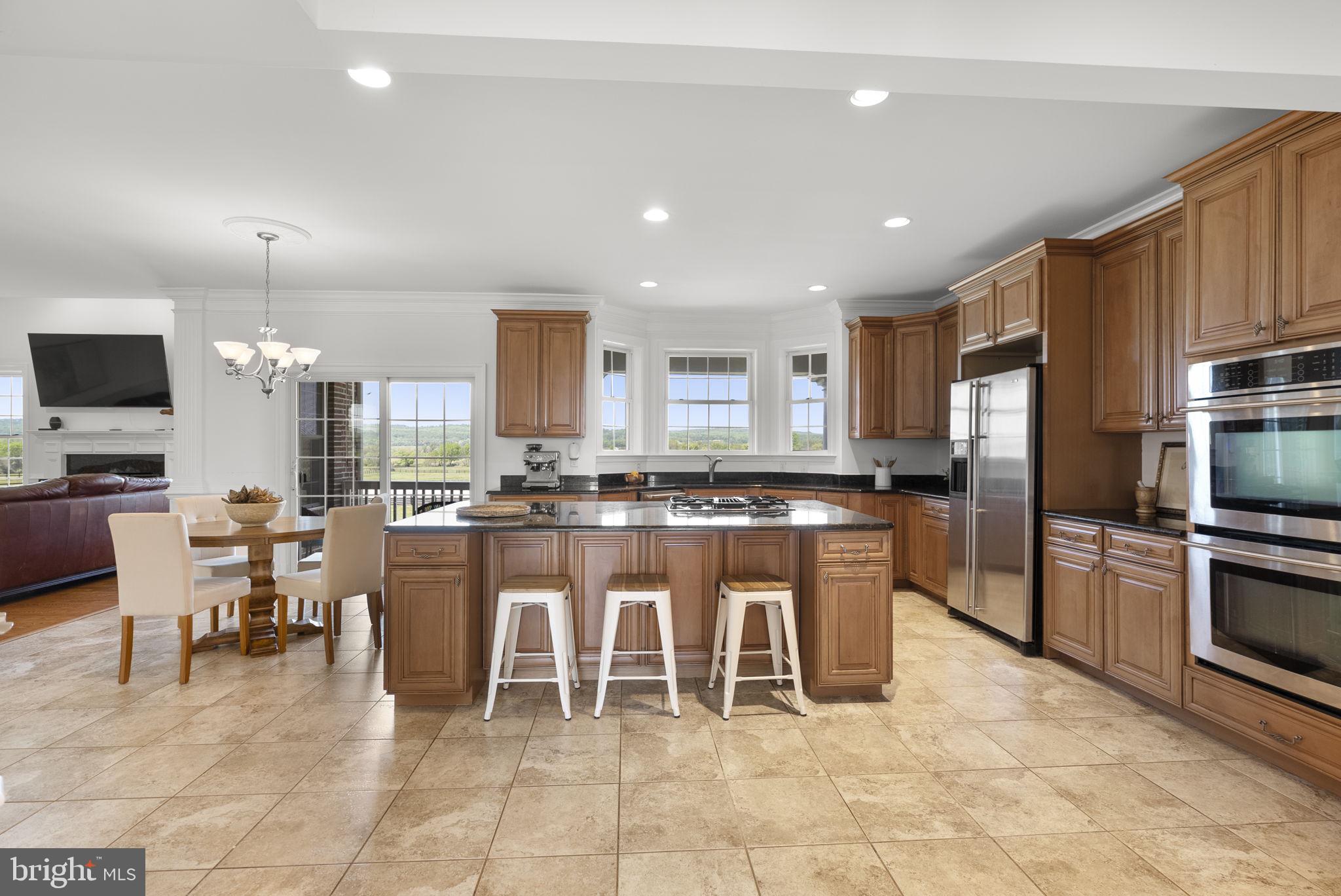 LEE'S CROSSING - Residential