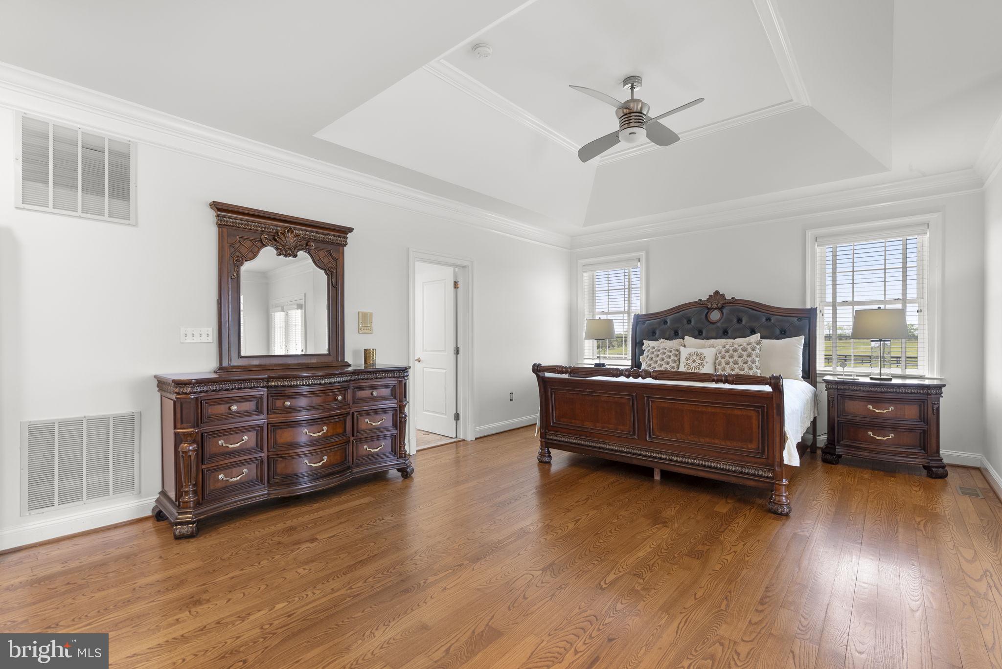 LEE'S CROSSING - Residential