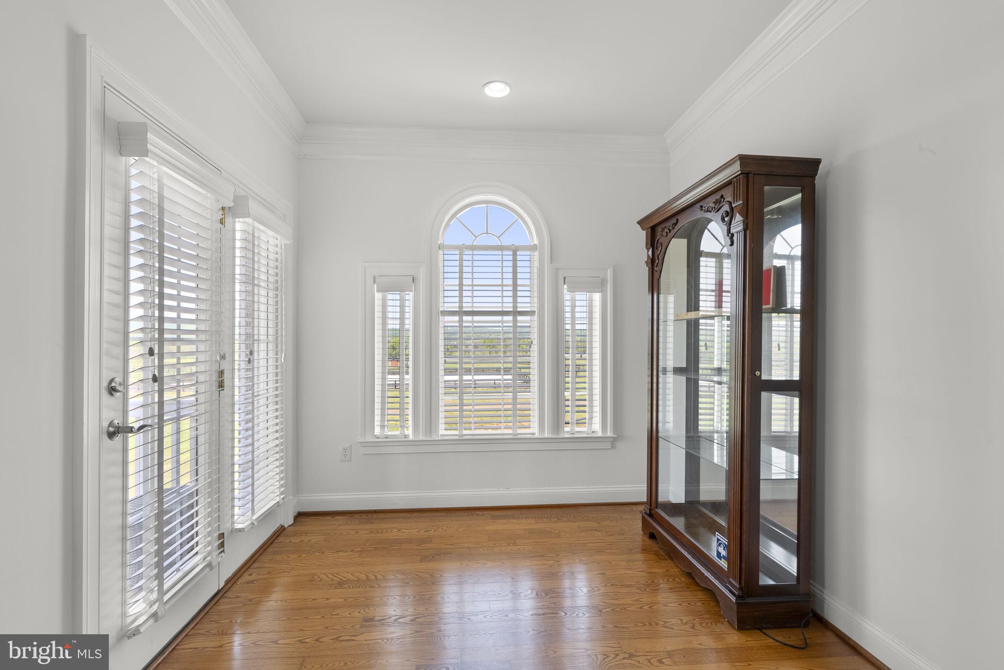 LEE'S CROSSING - Residential