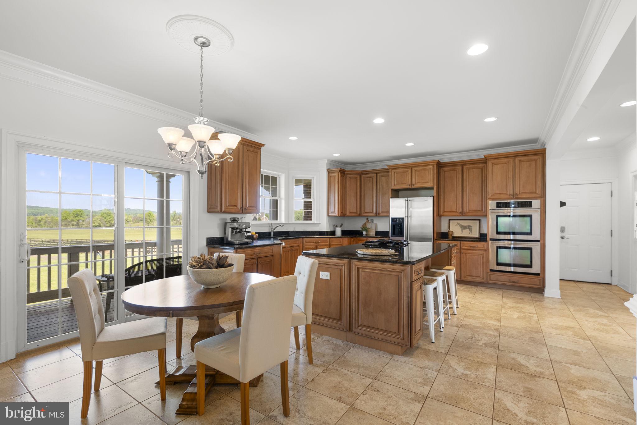 LEE'S CROSSING - Residential