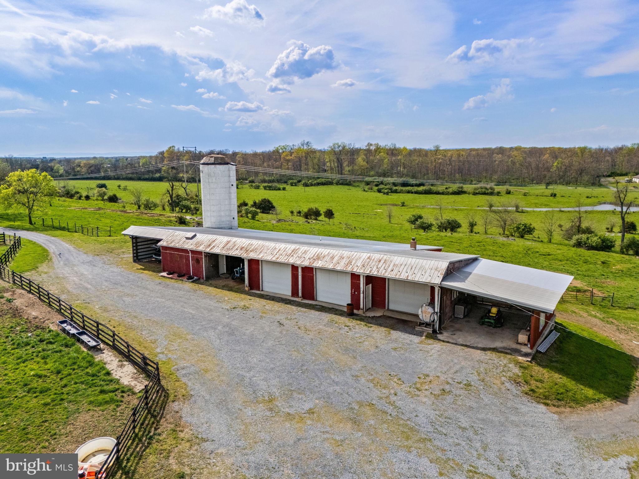 OUR LADY OF GOOD SUCCESS - Farm