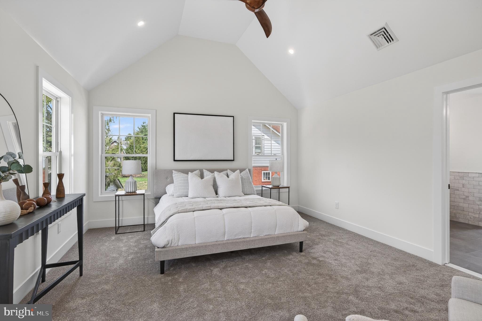 ROSE TREE ESTS - Residential