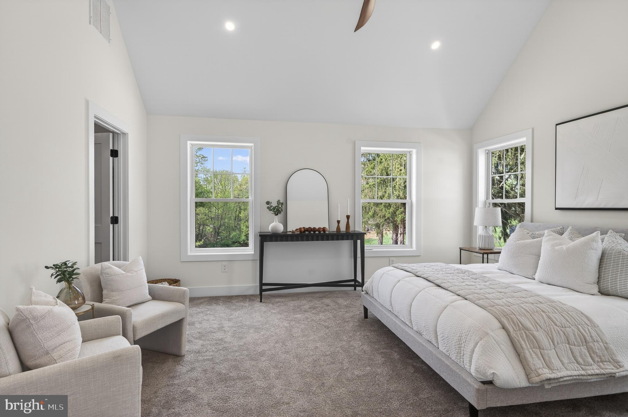 ROSE TREE ESTS - Residential