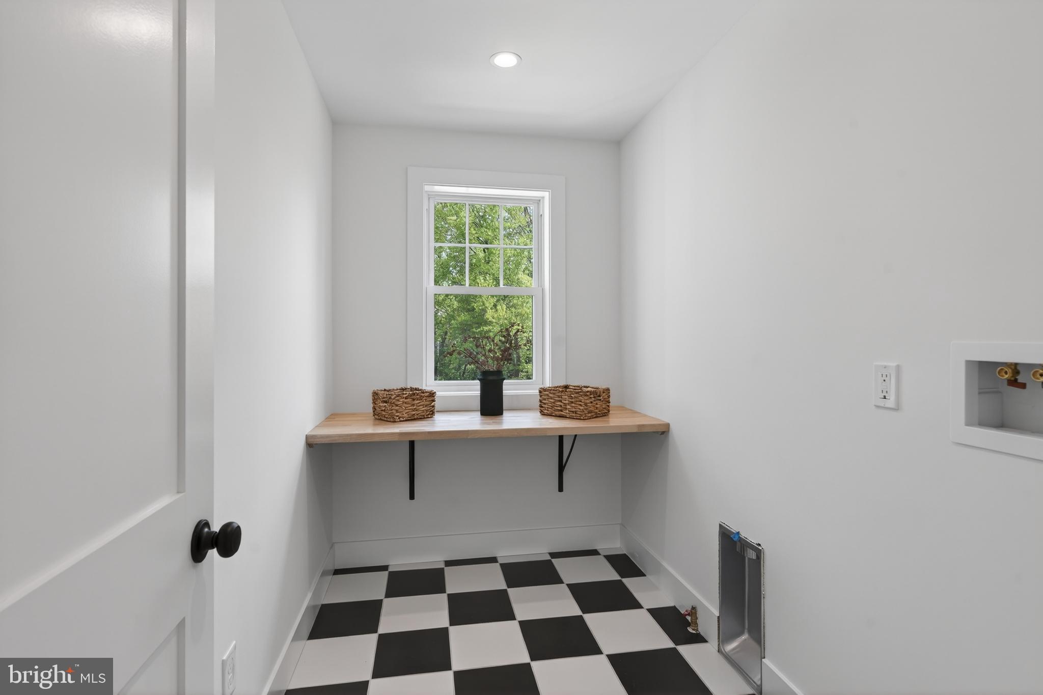 ROSE TREE ESTS - Residential