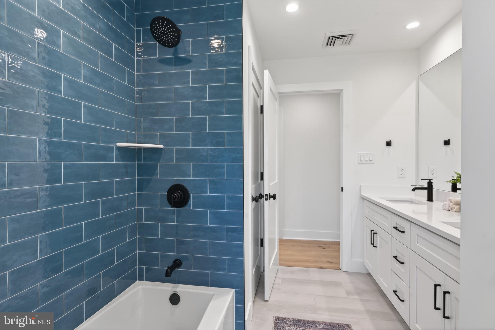 ROSE TREE ESTS - Residential