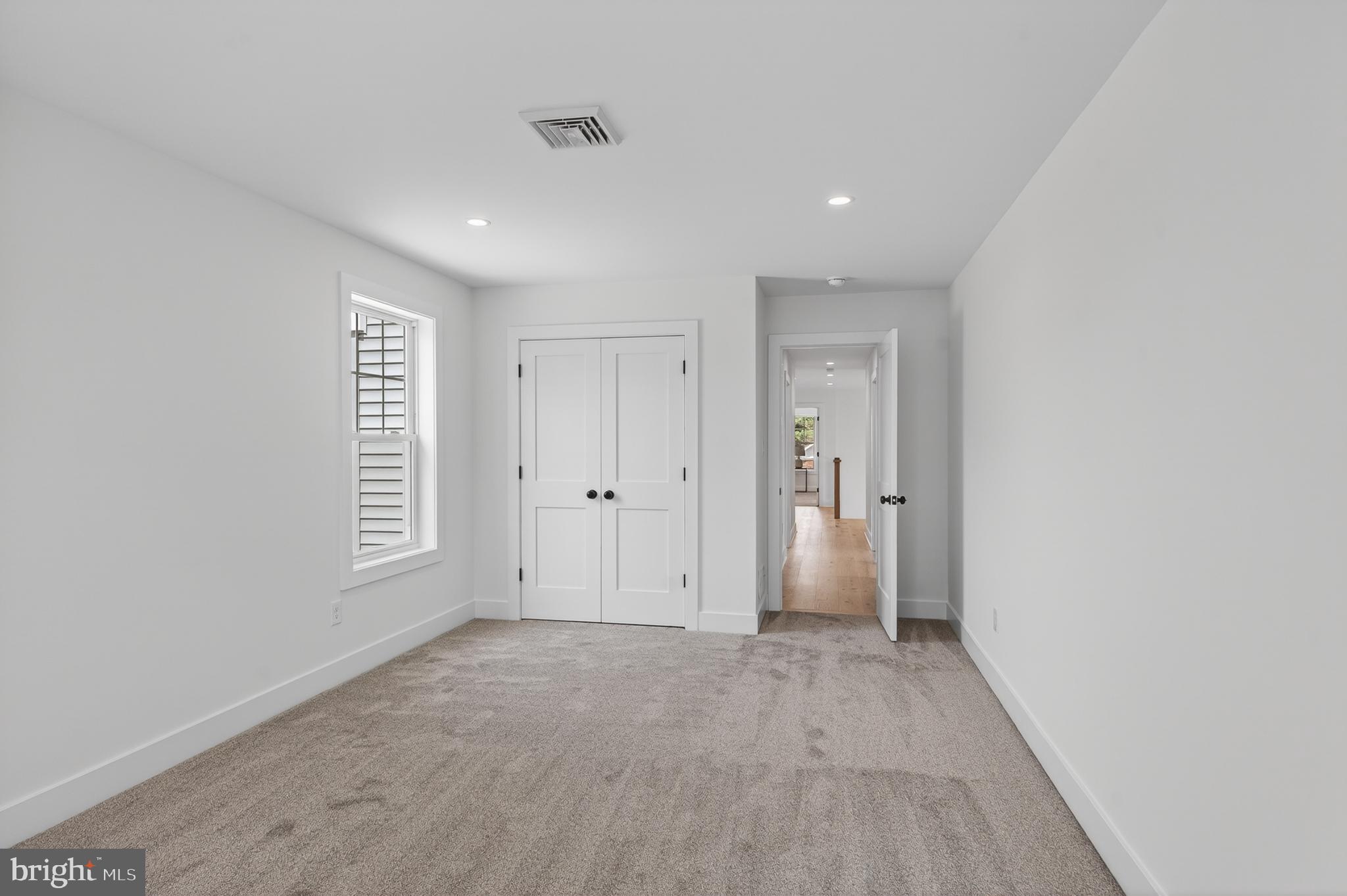 ROSE TREE ESTS - Residential