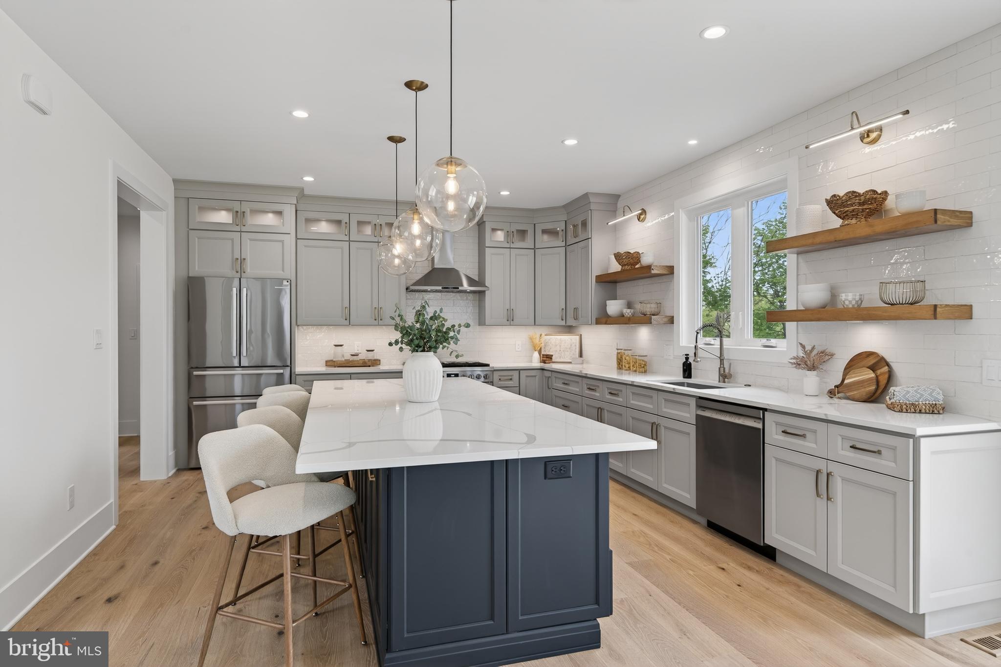 ROSE TREE ESTS - Residential