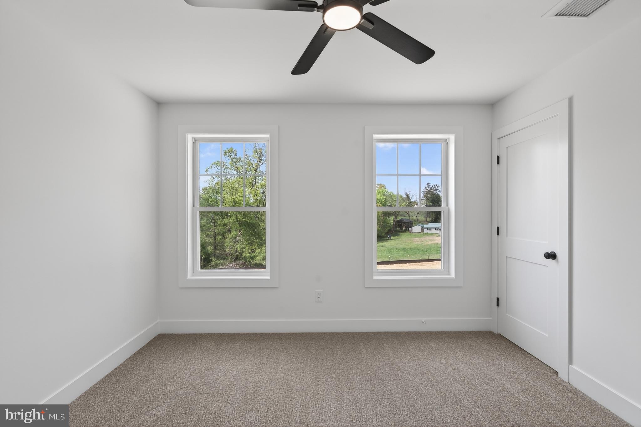 ROSE TREE ESTS - Residential