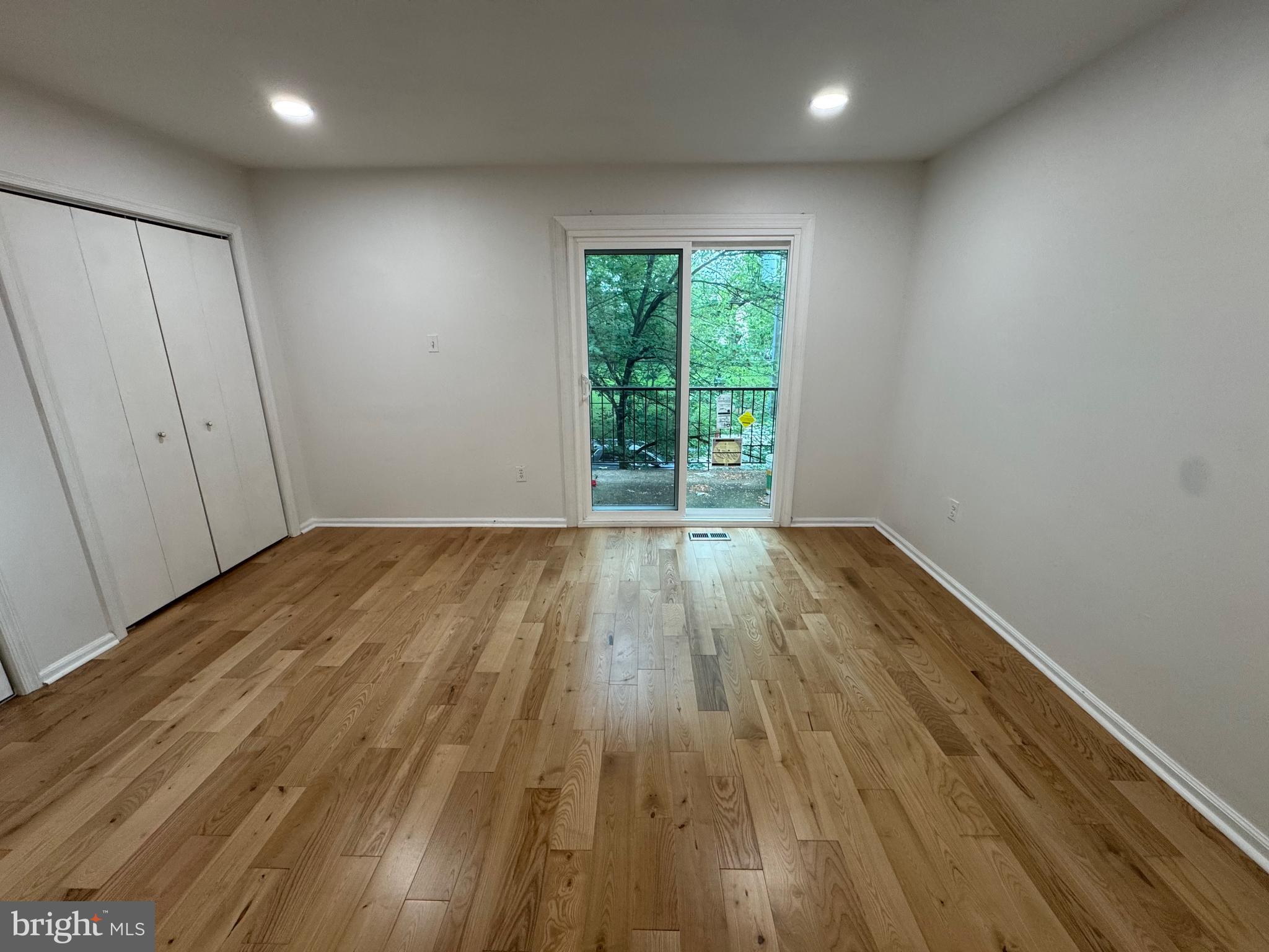 SOCIETY HILL - Residential Lease