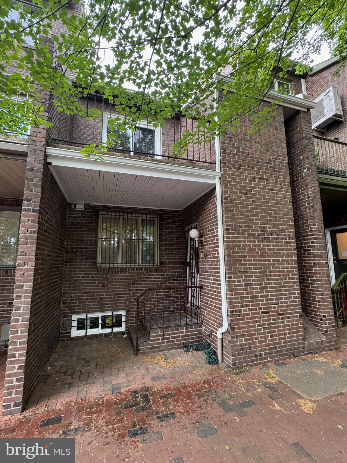 SOCIETY HILL - Residential Lease