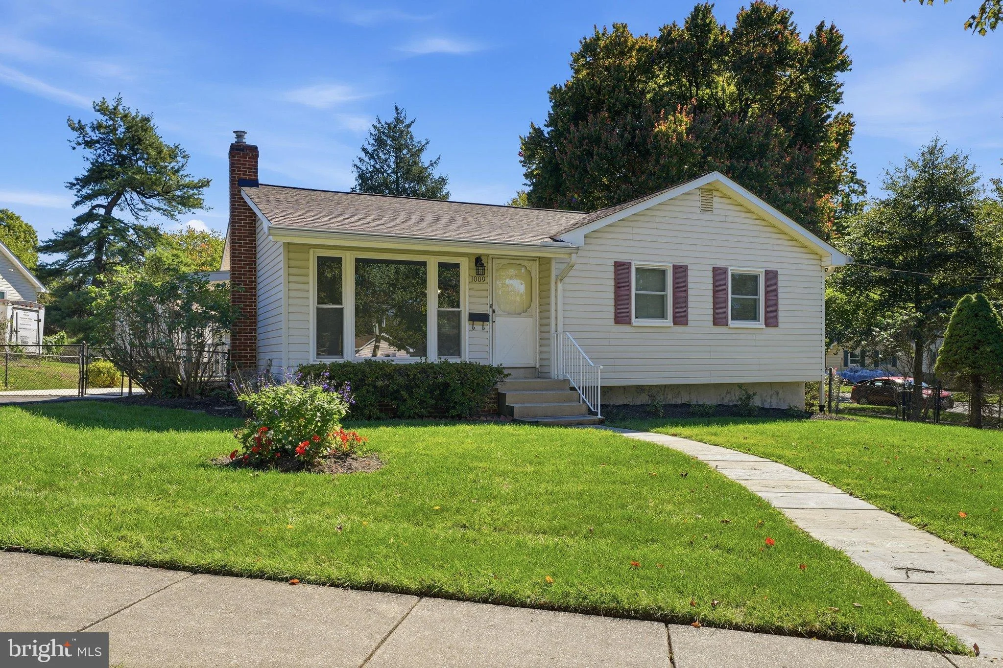 1009 Neal Drive, Rockville, MD 20850