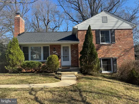 9805 Cedar Lane, Bethesda, MD 20814 - MLS#: MDMC2156754