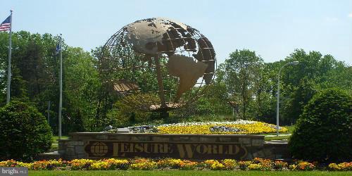 GREENS AT LEISURE WORLD - Residential