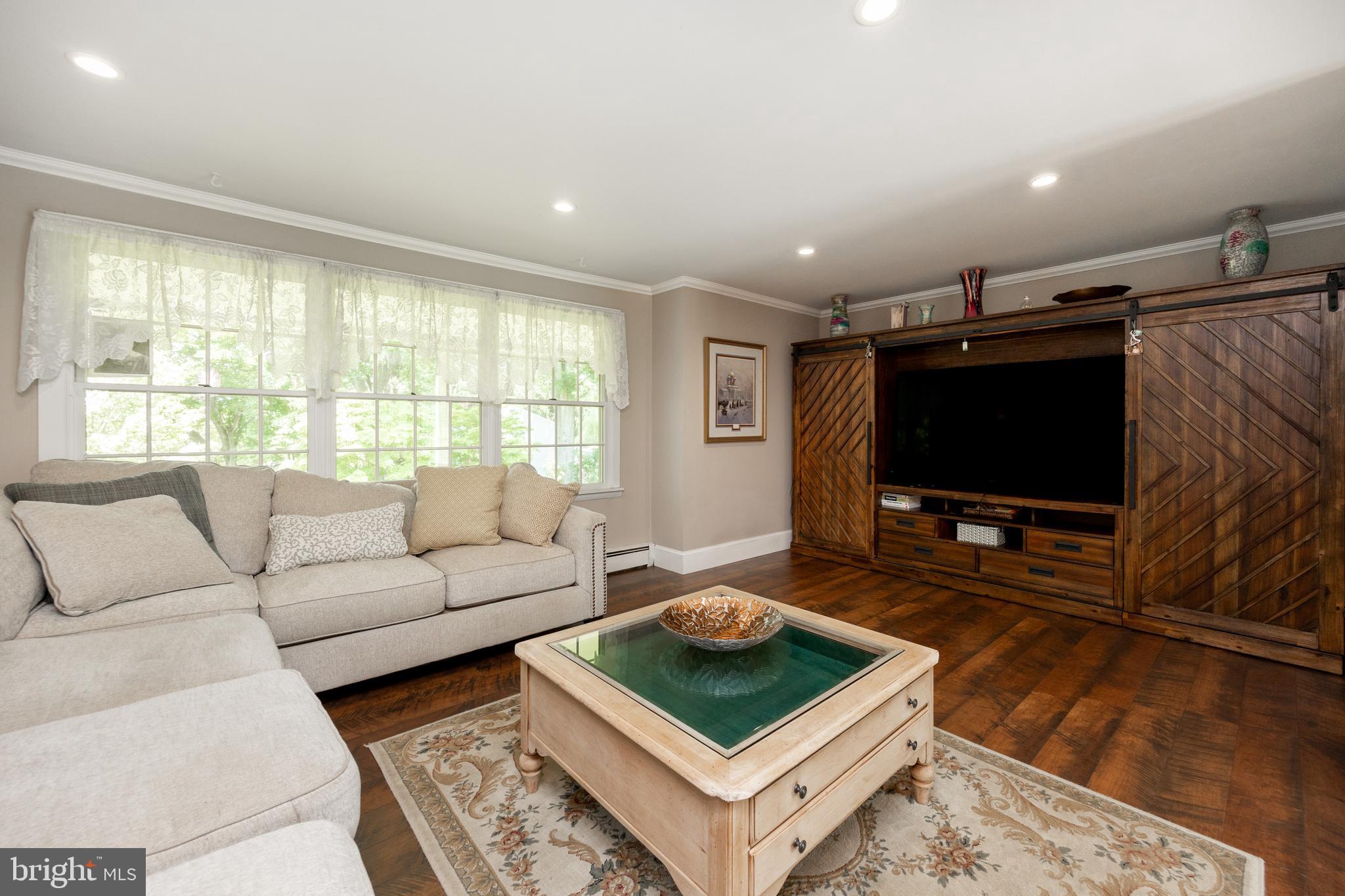 CHADDS FORD KNOLL - Residential