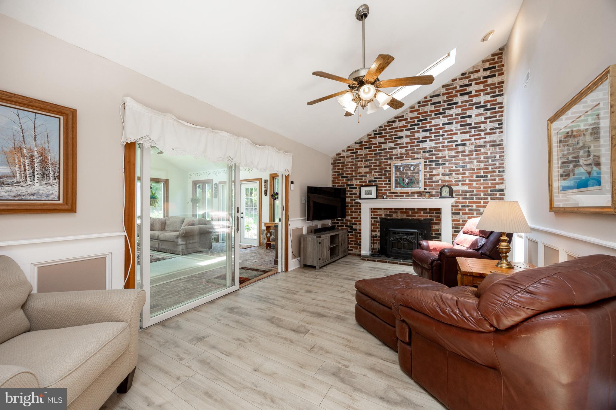 CHADDS FORD KNOLL - Residential