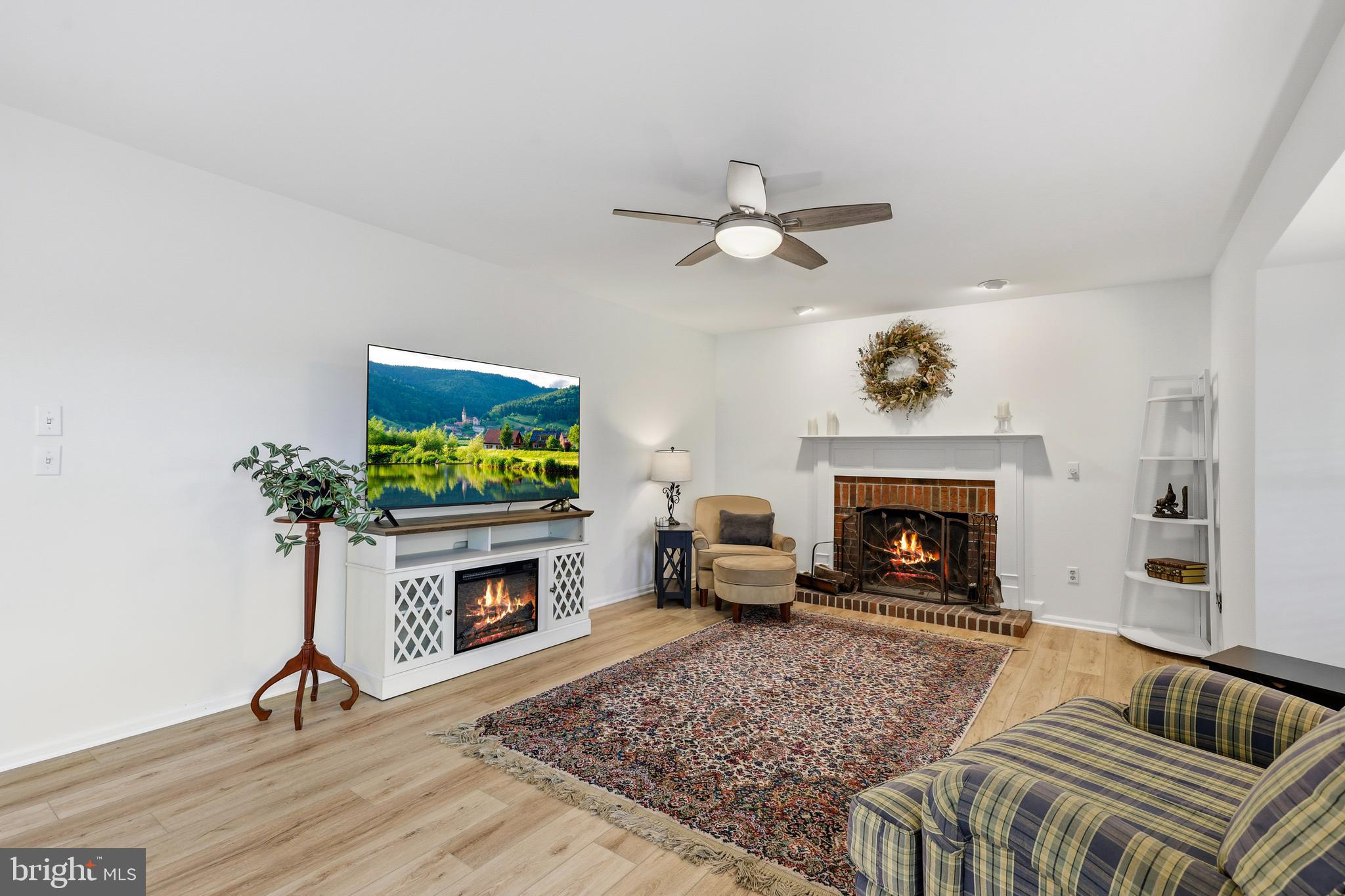 17456 ALDERSHOT PLACE