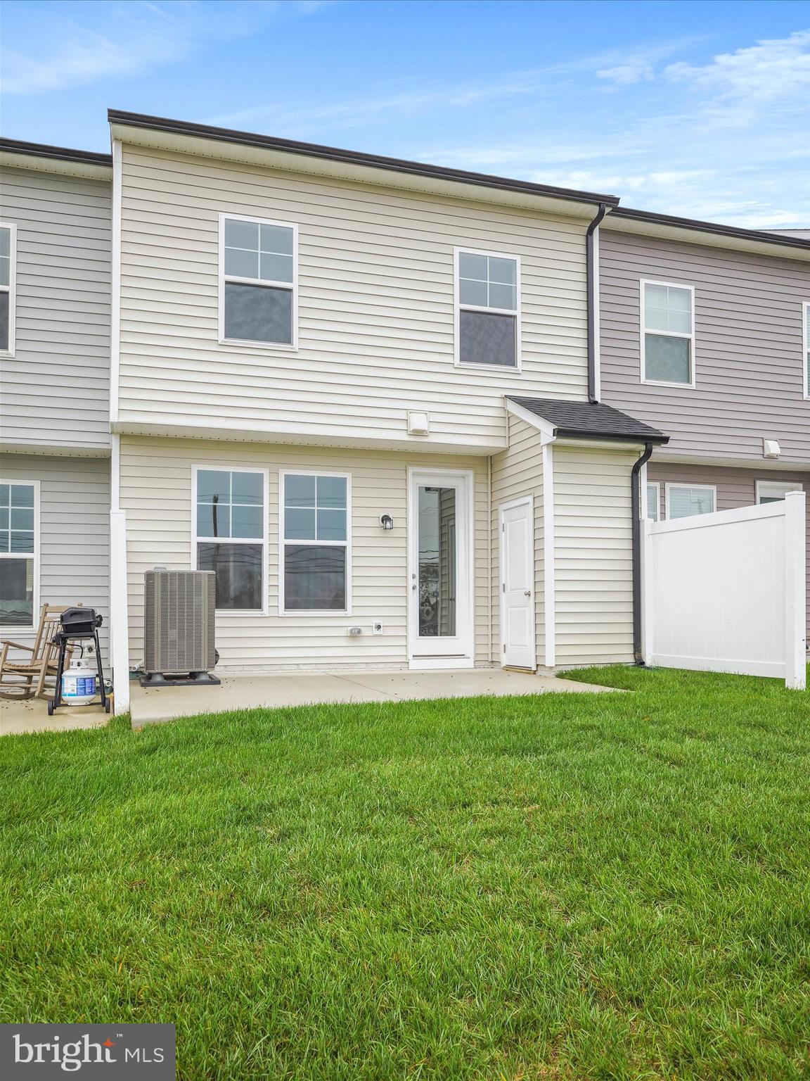 KING'S CROSSING - Residential