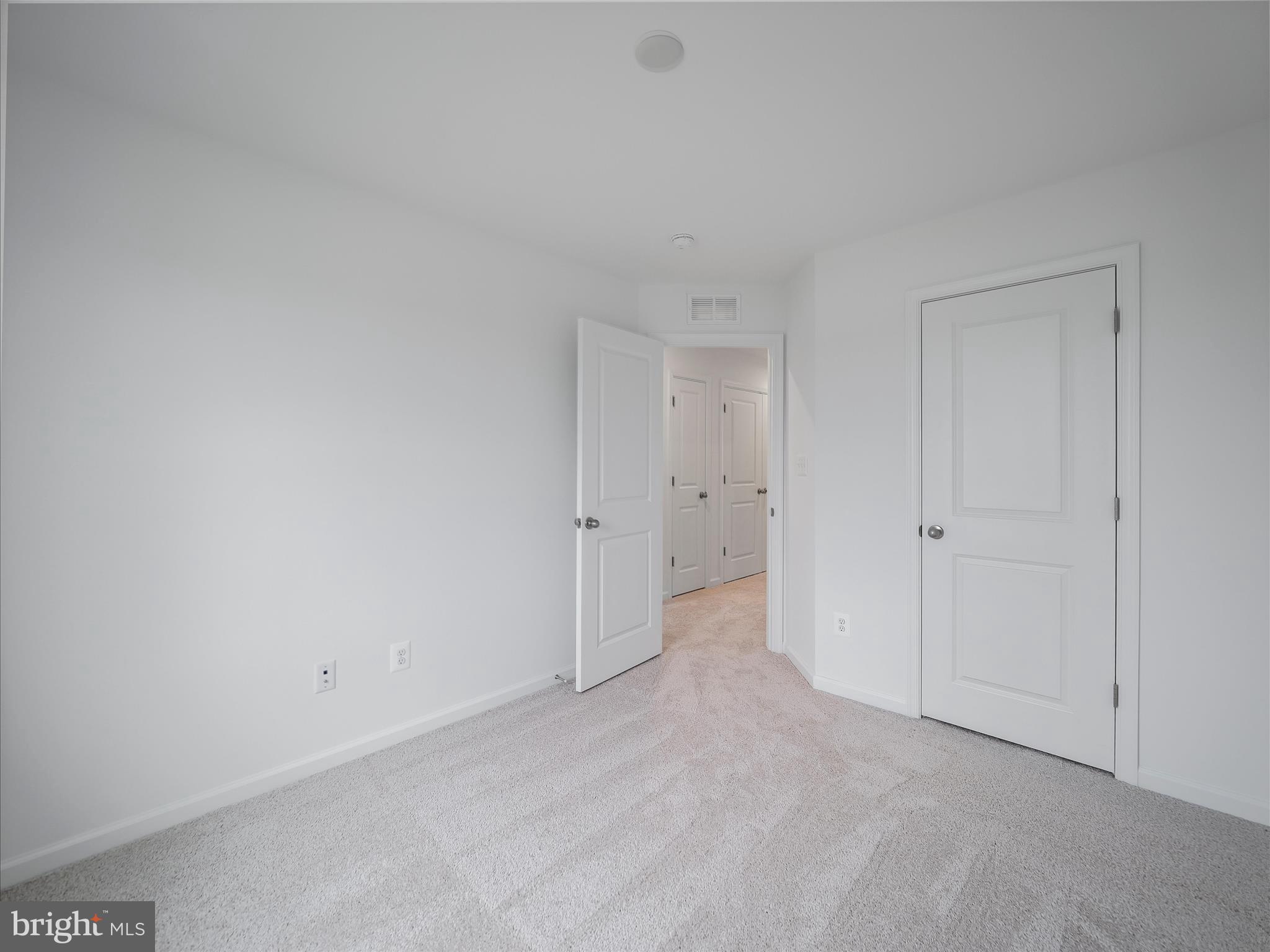 KING'S CROSSING - Residential