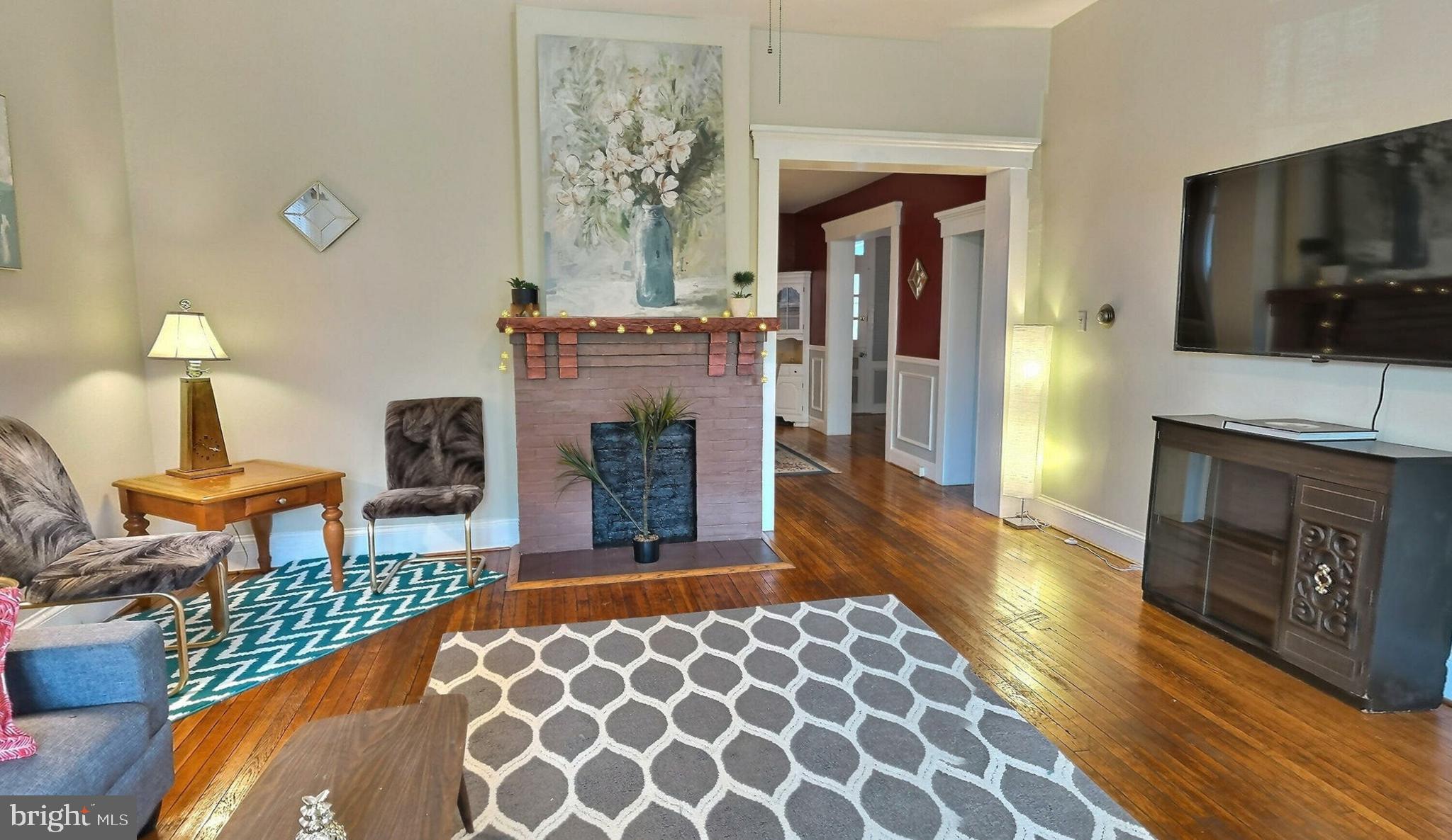 WEST SIDE - Residential