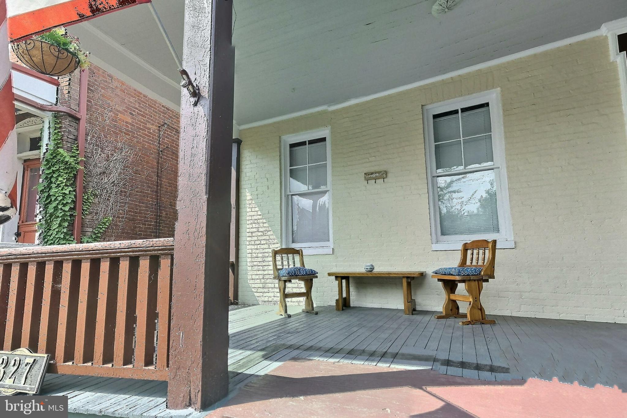 WEST SIDE - Residential